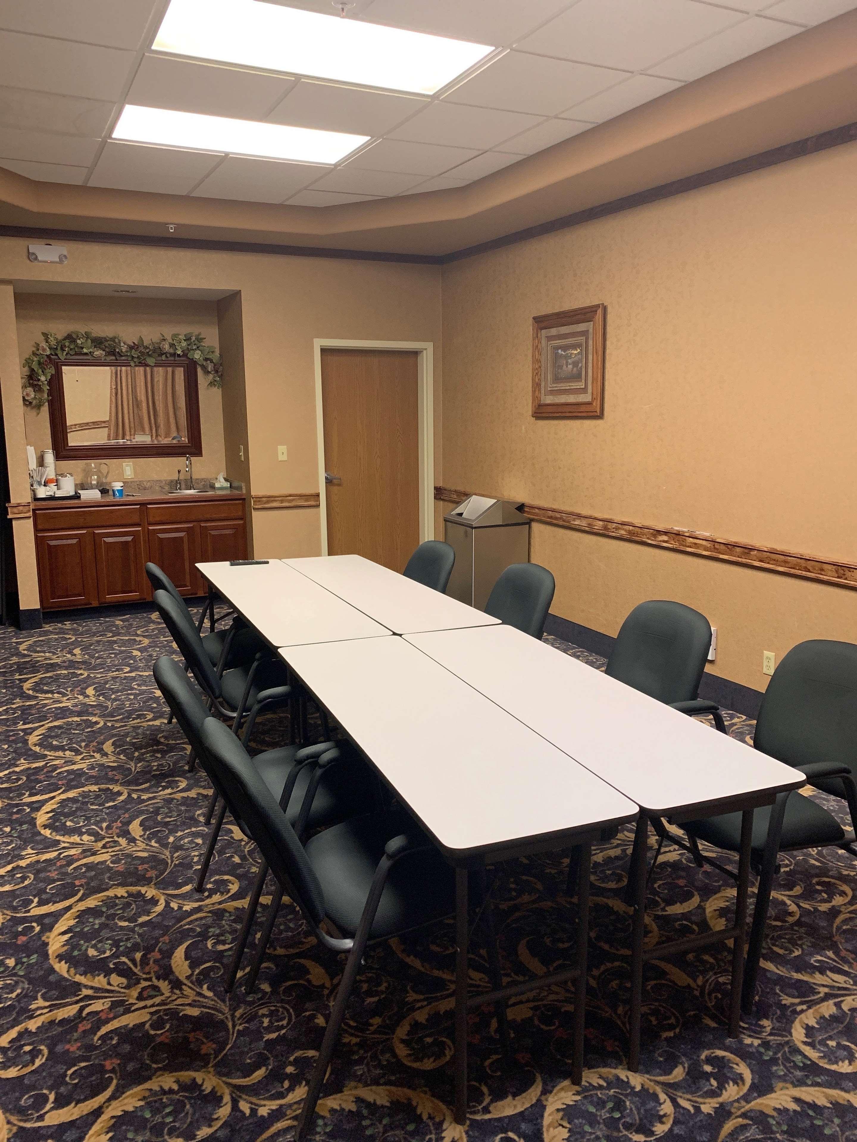 Surestay Plus Hotel By Best Western Cheyenne Extérieur photo